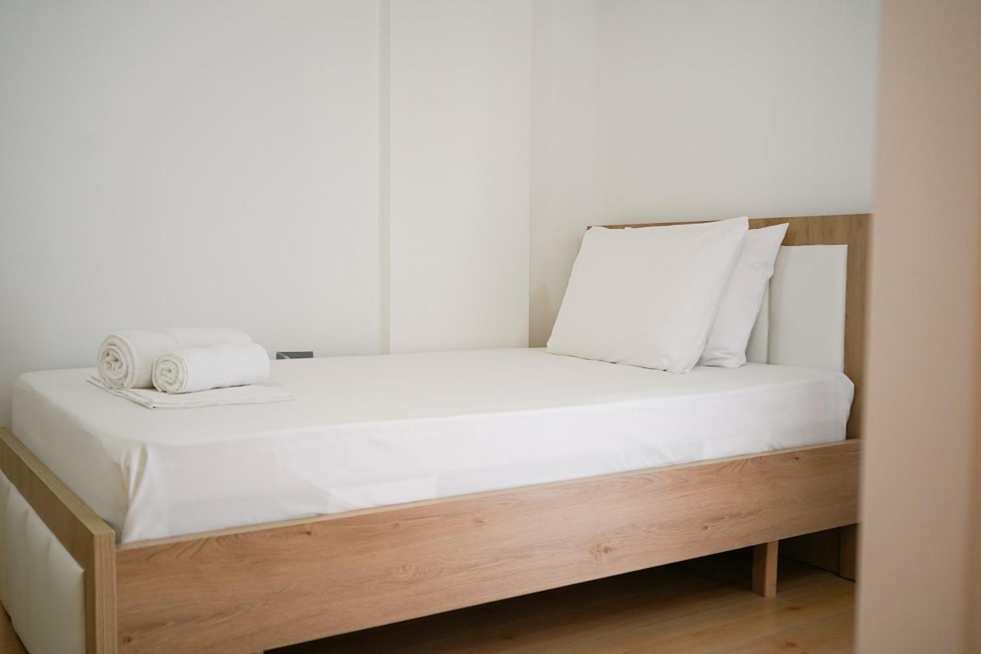 Ora Apartments Gjirokastër Esterno foto