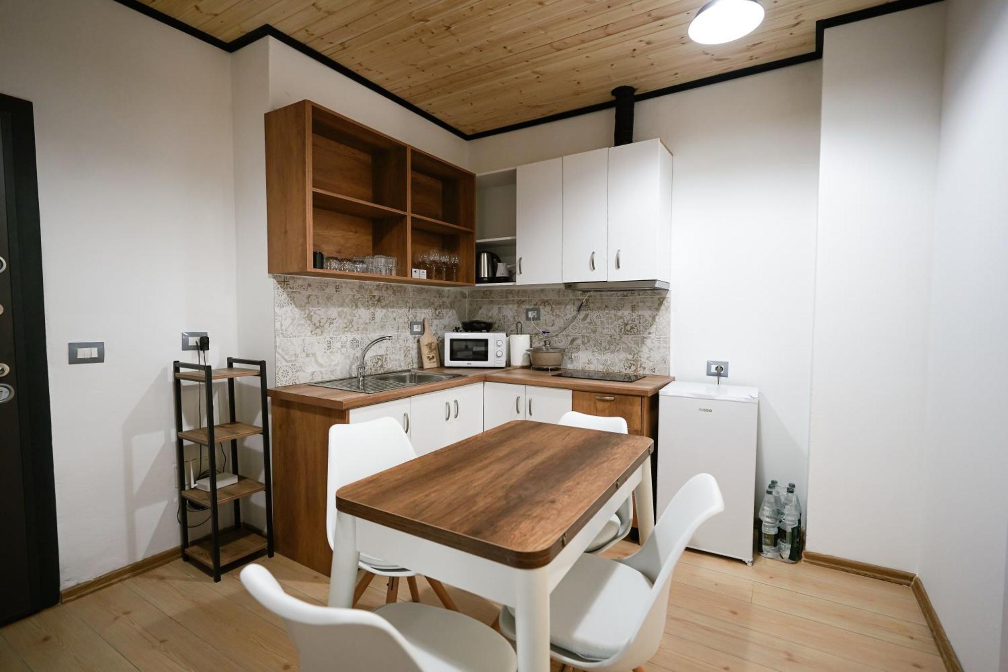 Ora Apartments Gjirokastër Esterno foto